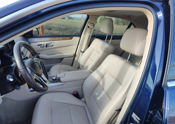 Mercedes-Benz Klasa E cena 90550 przebieg: 160000, rok produkcji 2014 z Szamocin małe 407